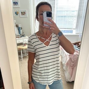 Emory Park Criss Cross Striped T-Shirt - Women's Small